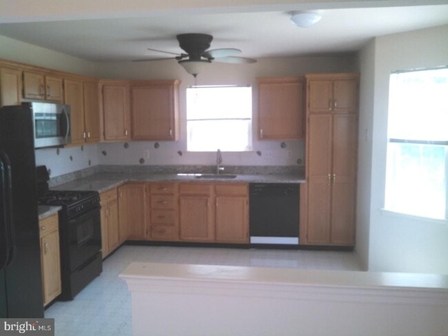 Building Photo - 173 Gleneagles Ct