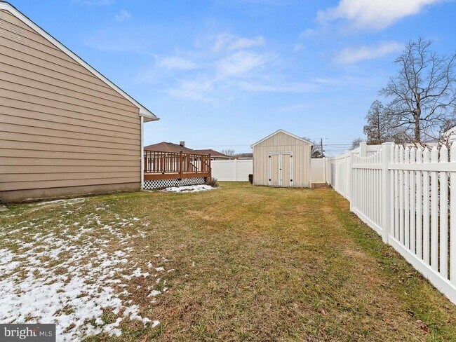 Building Photo - 74 Clement Dr