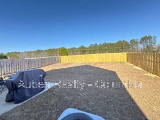 Building Photo - 948 Beaufort Farm Rd