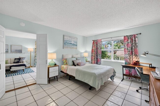 Building Photo - 1541 S Ocean Blvd