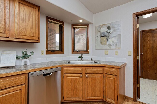 Building Photo - 4 Bedroom Patio Home in West Fort Collins