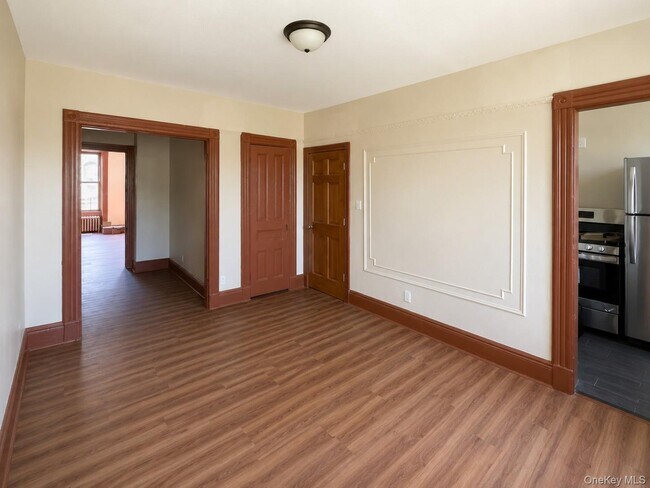 Building Photo - 831 Greene Ave
