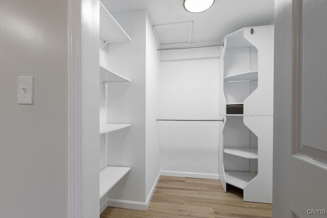 Building Photo - 7789 New Hope E