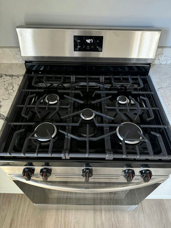 Building Photo - 293-295 Water Street, Unit 1