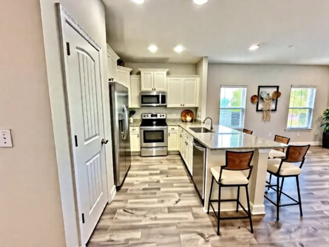 Building Photo - 89 Crossing Ln