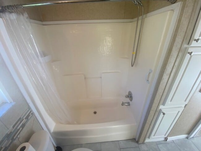 Building Photo - 4825-4A1A A1A S