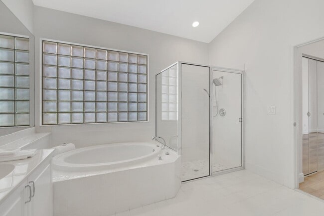 Building Photo - 7575 Doubleton Dr