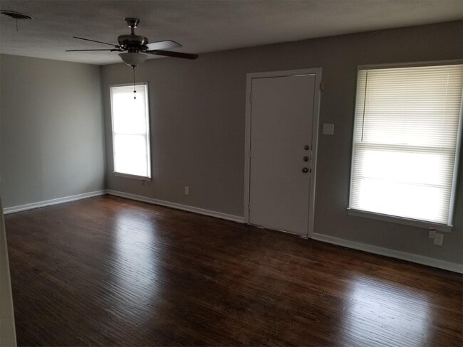 Building Photo - 5908 Maceo Ln