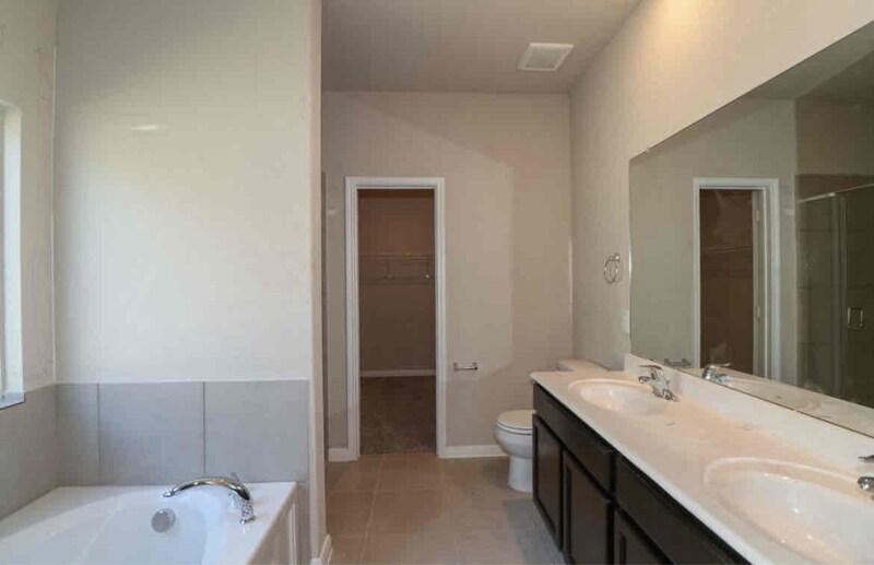 Building Photo - 615 Wild Olive Wy