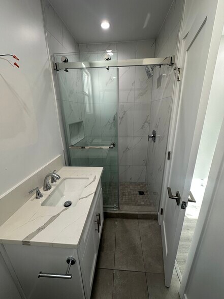 Building Photo - 8363 Blackburn Ave