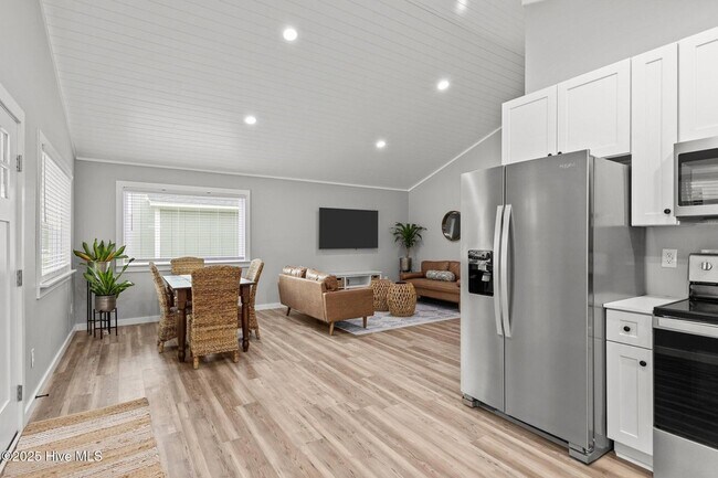 Building Photo - 151 Long Pond Lp
