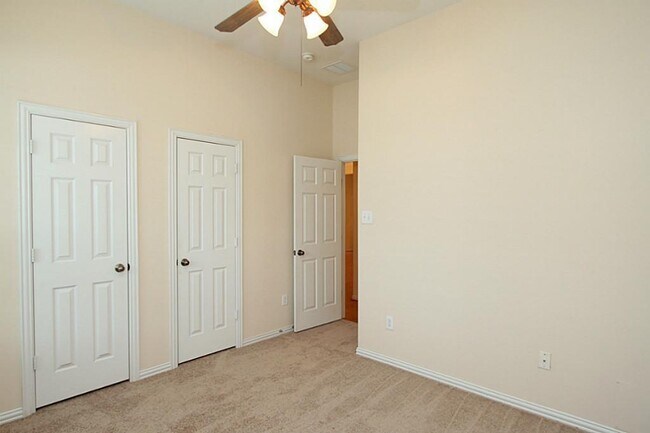 Building Photo - 2926 Bright Sky Ct