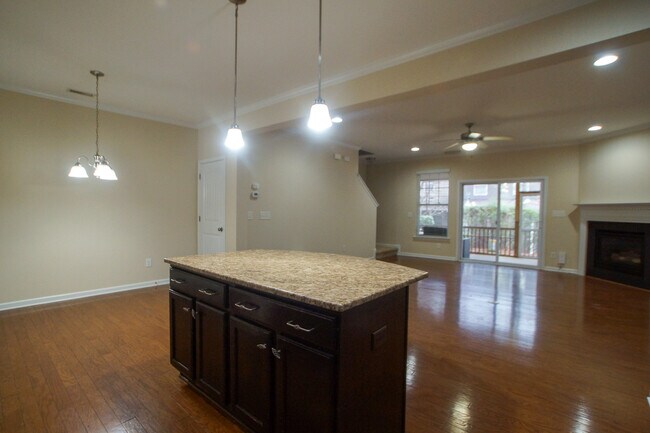 Building Photo - 2404 Swans Rest Way