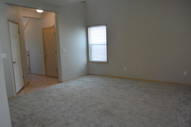 Building Photo - 2203 NE 163rd Ave