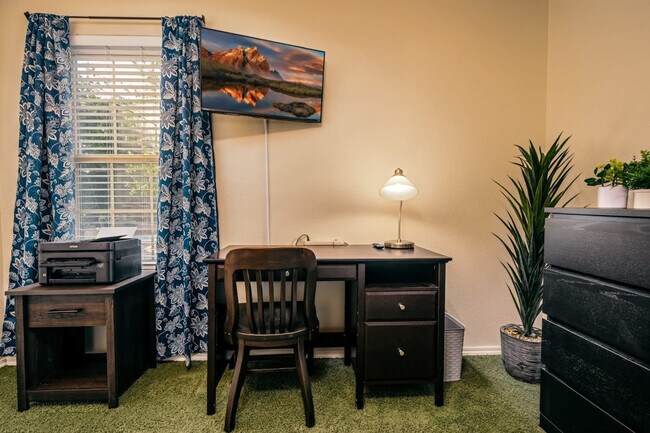 Building Photo - 1 Amesbury Dr