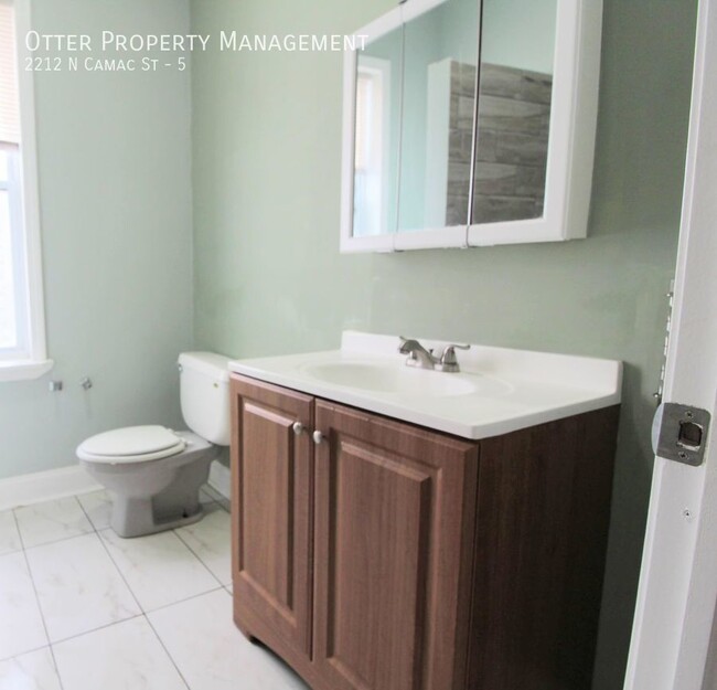 Building Photo - Room for Rent- Clean, Private Room for Ren...