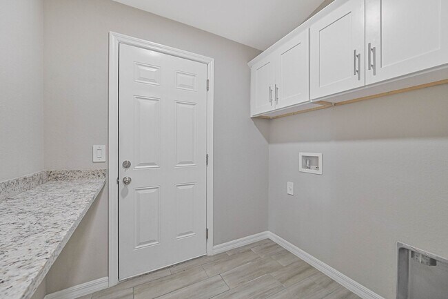 Building Photo - ** 4 Bed / 2 Bath New Construction Home in...