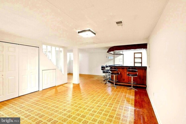 Building Photo - 7109 Davis Ct
