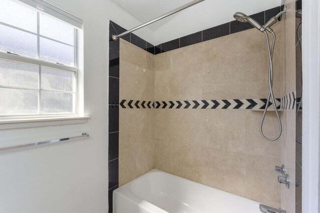 Building Photo - 27 Hidden Harbor Ln