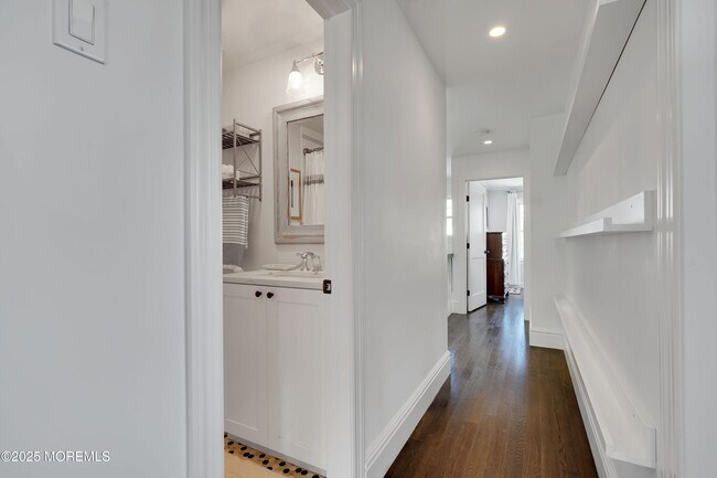 Building Photo - 229 1st Ave