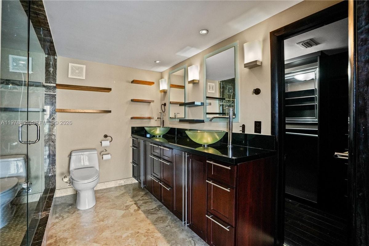 Building Photo - 1151 N Fort Lauderdale Beach Blvd