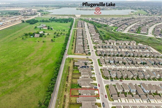 Building Photo - 6403 Principale Dr