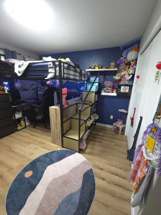 Building Photo - 4 Bedroom 3 Bath Home for Rent