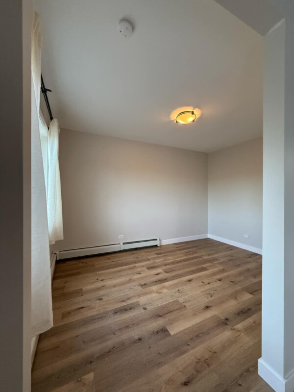 Building Photo - 10365 Dearlove Rd