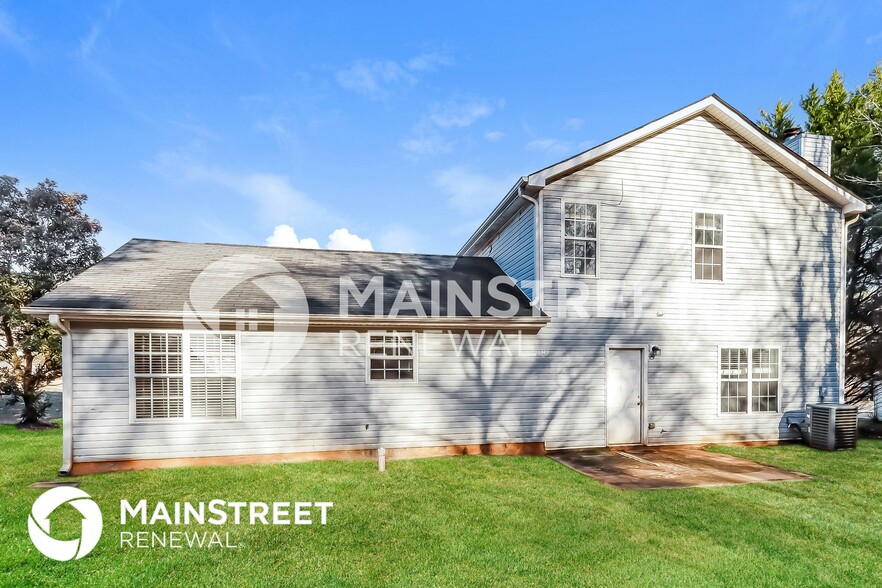 Building Photo - 290 Pleasant Hills Dr