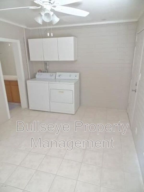 Building Photo - 4204 N 20th St
