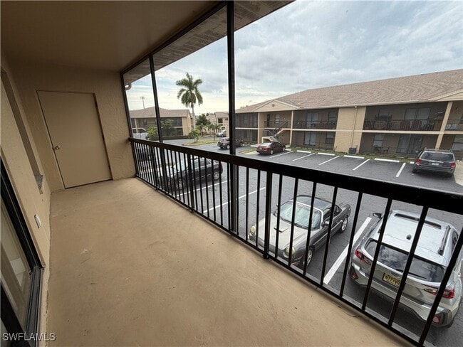 Building Photo - 5321 Summerlin Rd