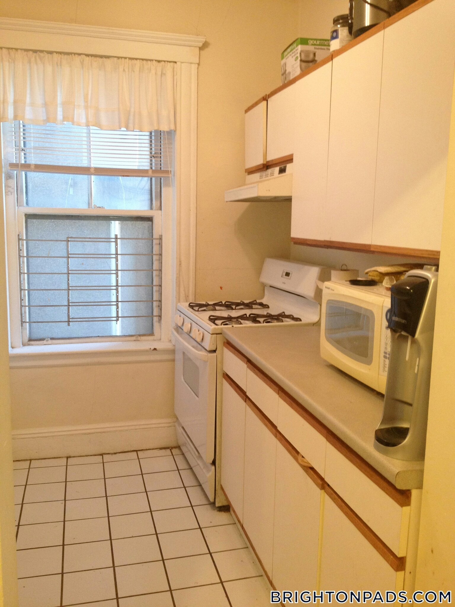 Building Photo - 10 Lothian Rd