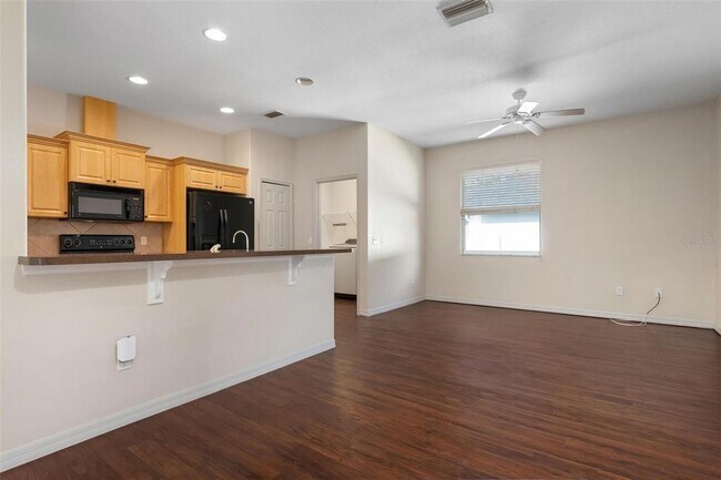 Building Photo - 2280 De Vore St