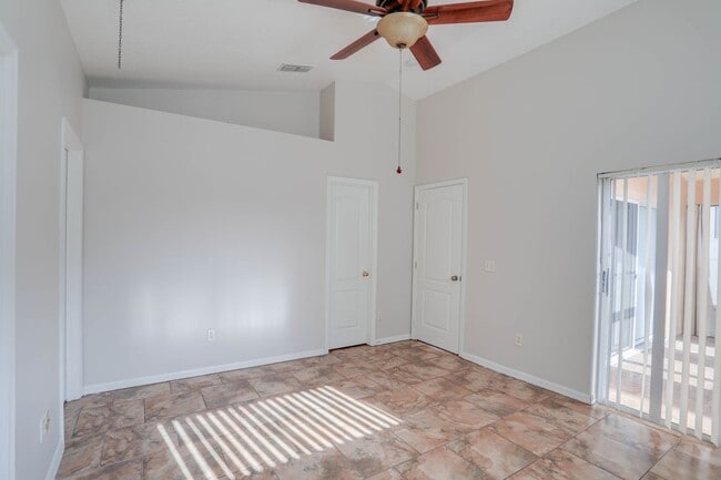 Building Photo - 31 Tuscany Pointe Ave