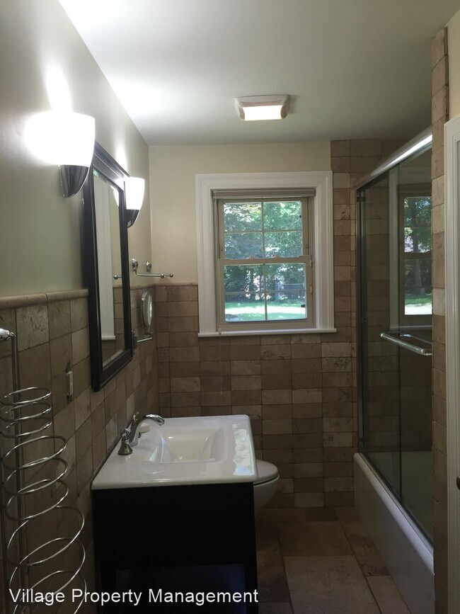 Building Photo - 3 br, 2 bath House - 4007 Moss Rose Drive