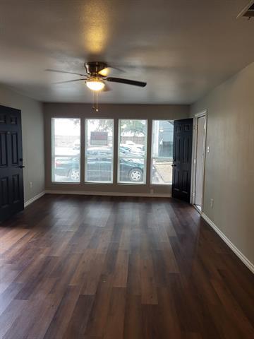 Building Photo - 9696 Walnut St