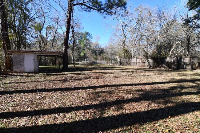 Building Photo - Must See!  Newly renovated, 3 bedroom, 1 bath home in Brownsfield off Plank Road