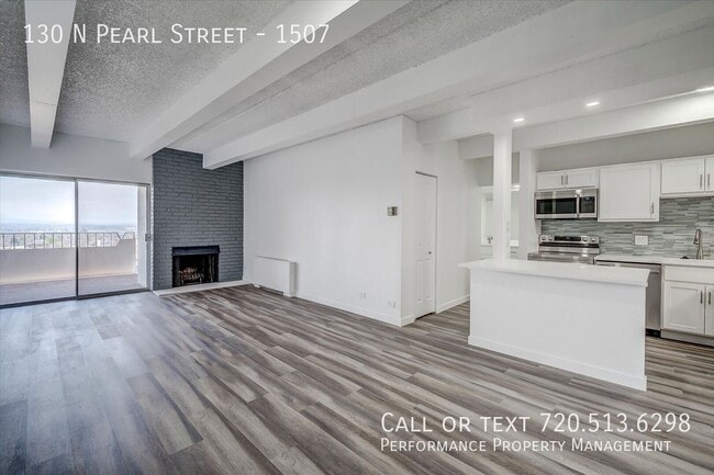 Building Photo - 130 N Pearl St