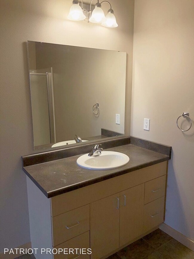 Building Photo - 155 Market St