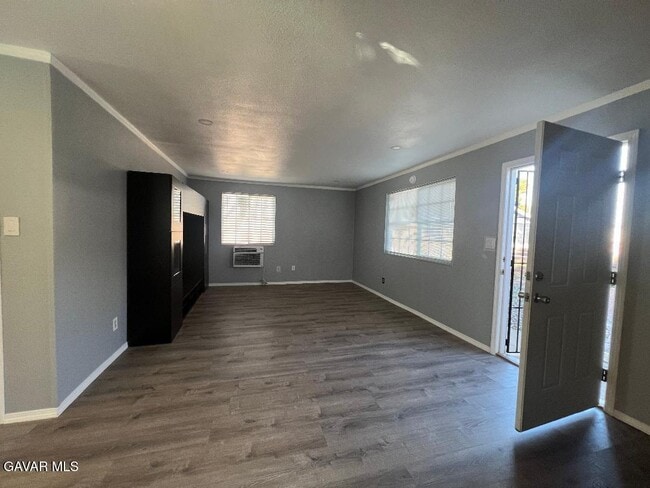 Building Photo - 43119 7th St E