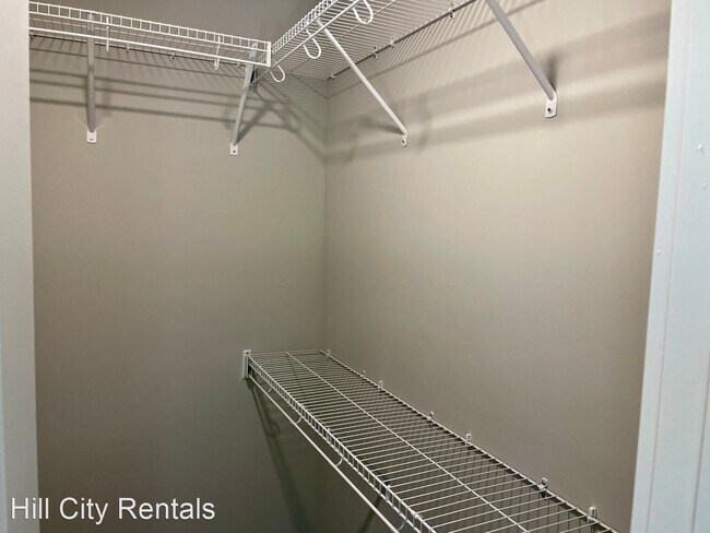 Building Photo - 3 br, 2.5 bath House - 122 Sunburst Villa ...