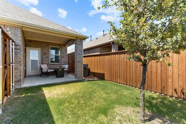Building Photo - 2157 Miramar Dr