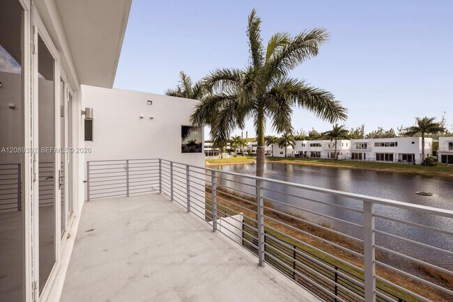 Building Photo - 10250 NW 75th Terrace