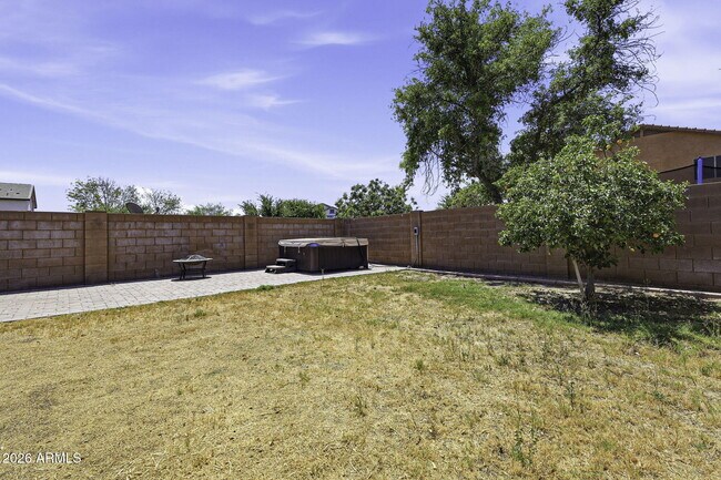Building Photo - 1413 E Leslie Ave