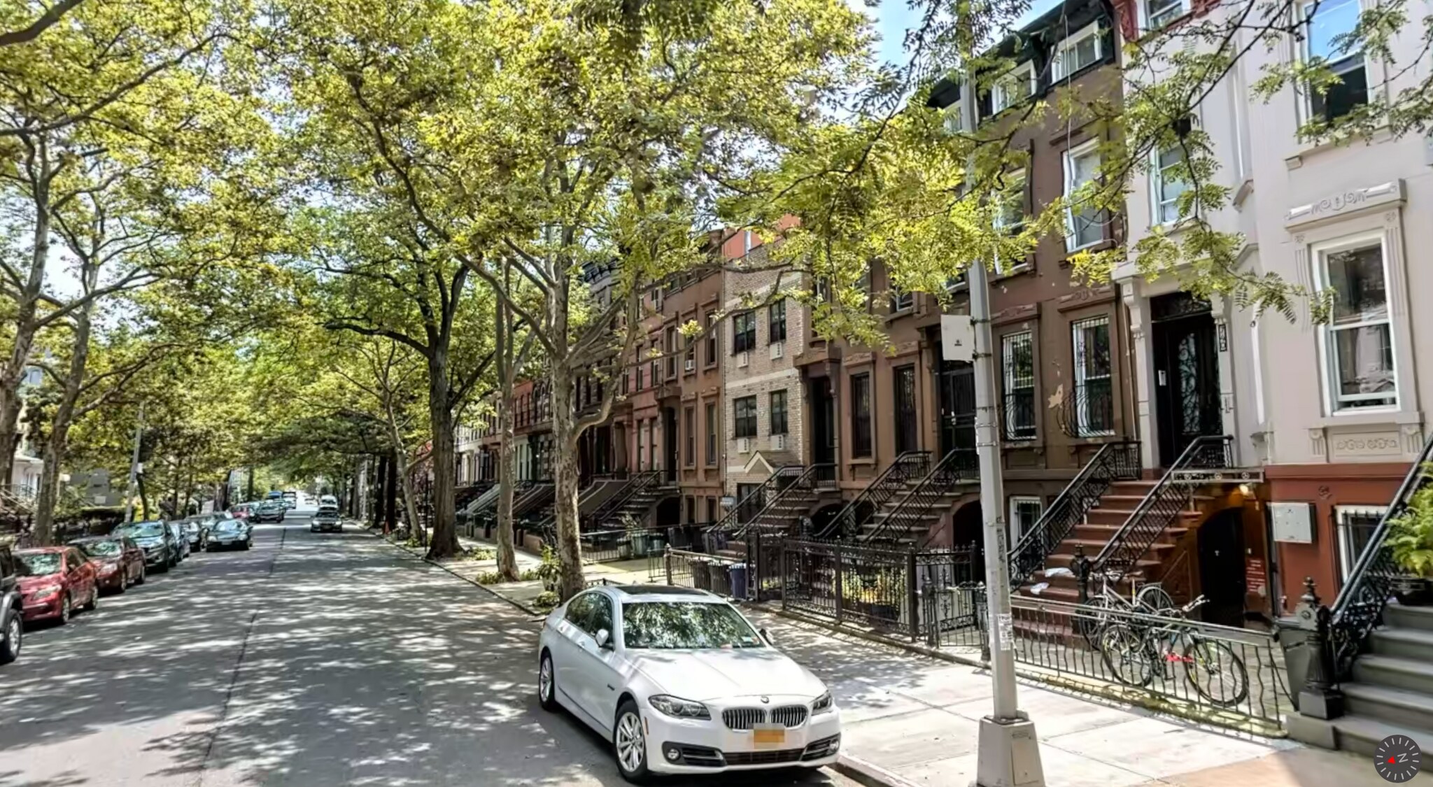 Street - 740 Putnam Ave