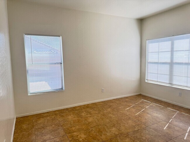 Building Photo - Queen Creek 4 bed 2.5 bath For rent