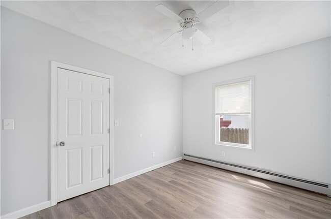 Building Photo - 117 Englewood Ave