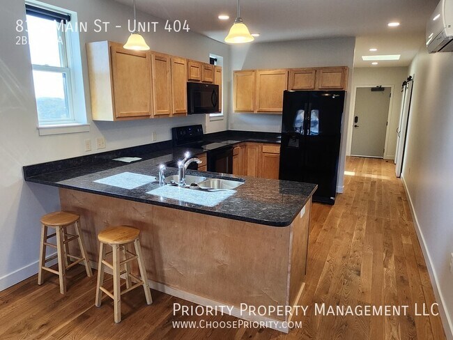 Building Photo - 1BR Penthouse Apartment, Downtown Harrison...