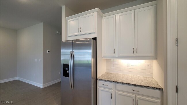 Building Photo - 3930 SW 16th Pl