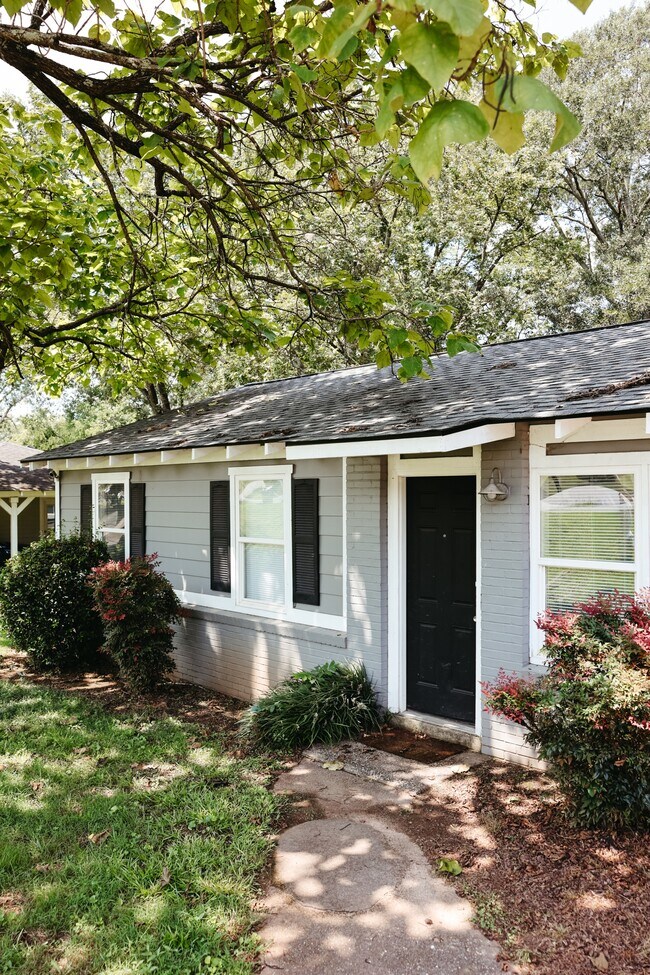 Building Photo - 175 Herman St